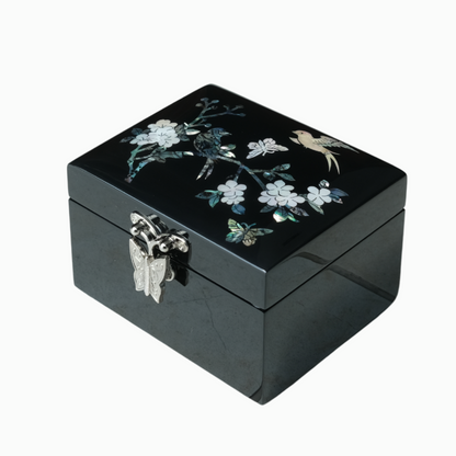 🖤 Whispering Wings | Black